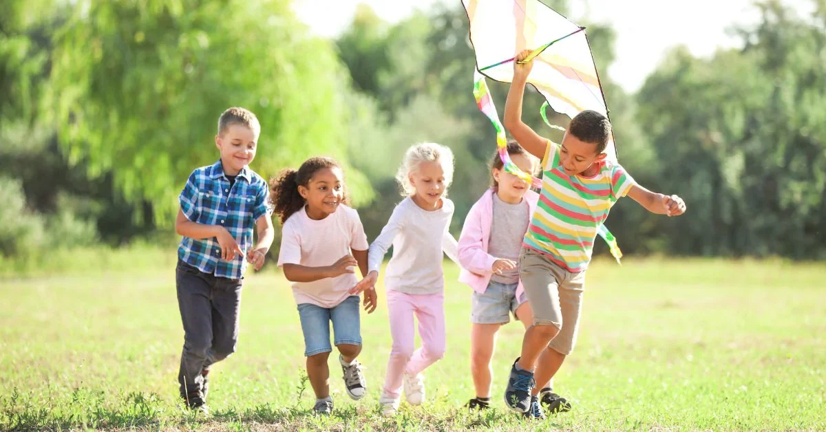 brinquedos dia das crianças que estimulam criatividade