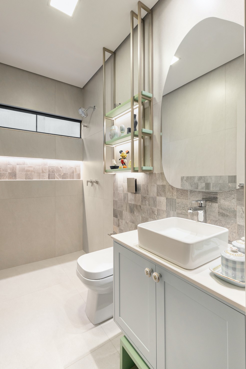 Banheiro Pequeno: Maximizando Cada Centímetro com Inteligência