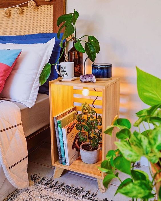 diy mesa de cabeceira