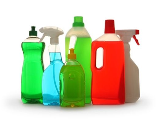 Os perigos ocultos das misturas de limpeza que você faz em casa