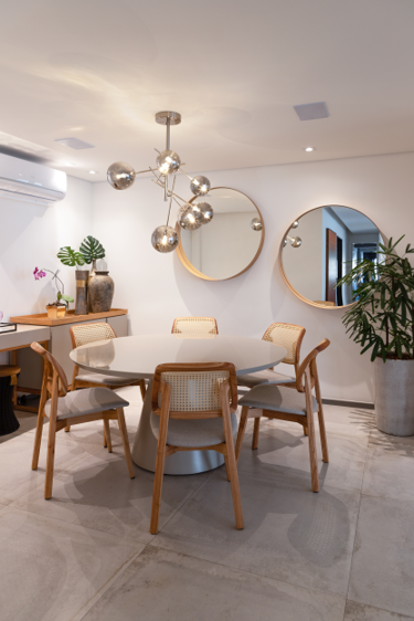 erros comuns ao escolher espelho para sala de jantar