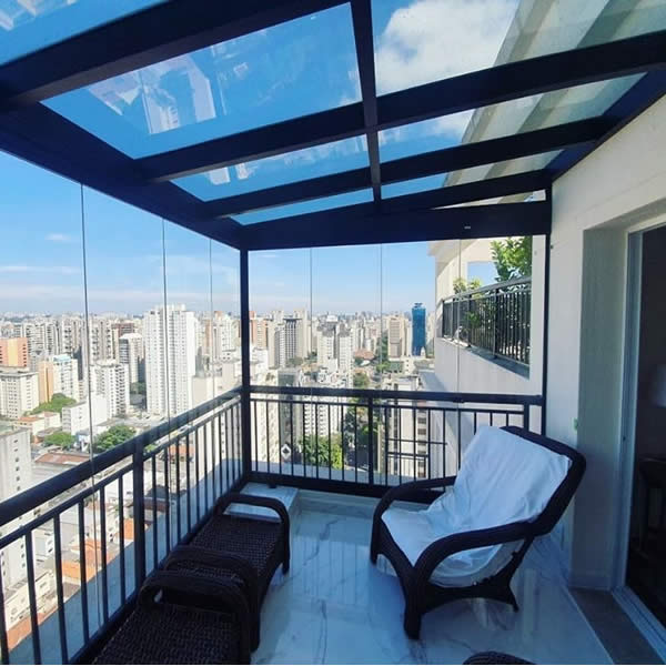 Guia Completo: Normas de Condomínio para Fechamento de Varanda com Vidro