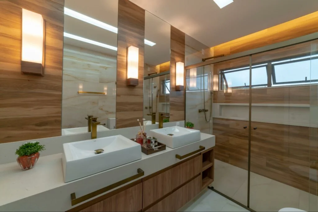 iluminacao espelho banheiro antiembaçante