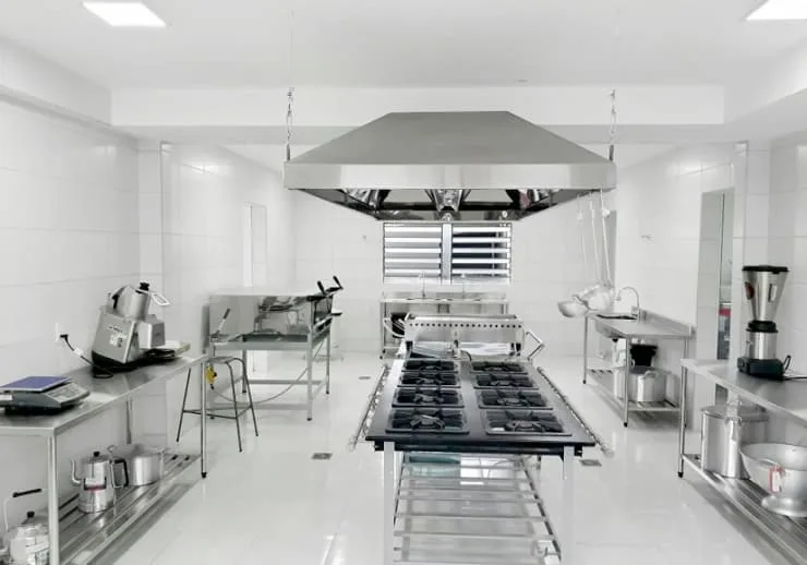 Ergonomia na Cozinha: Como Evitar Dores e Otimizar o Conforto