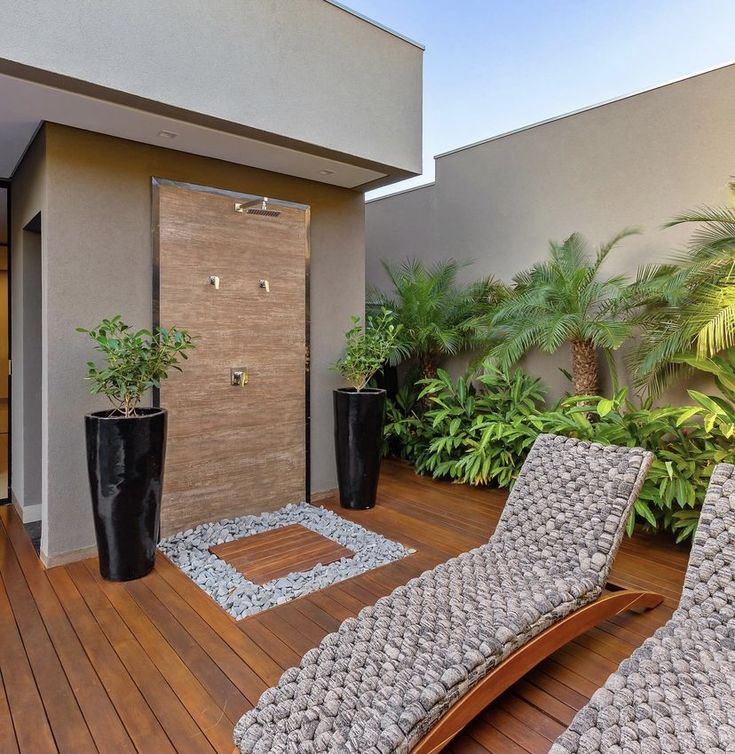 custo médio de um jardim com chuveiro e deck