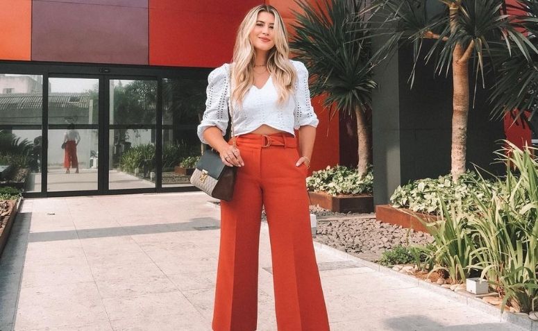 looks com calça vermelha para inspirar