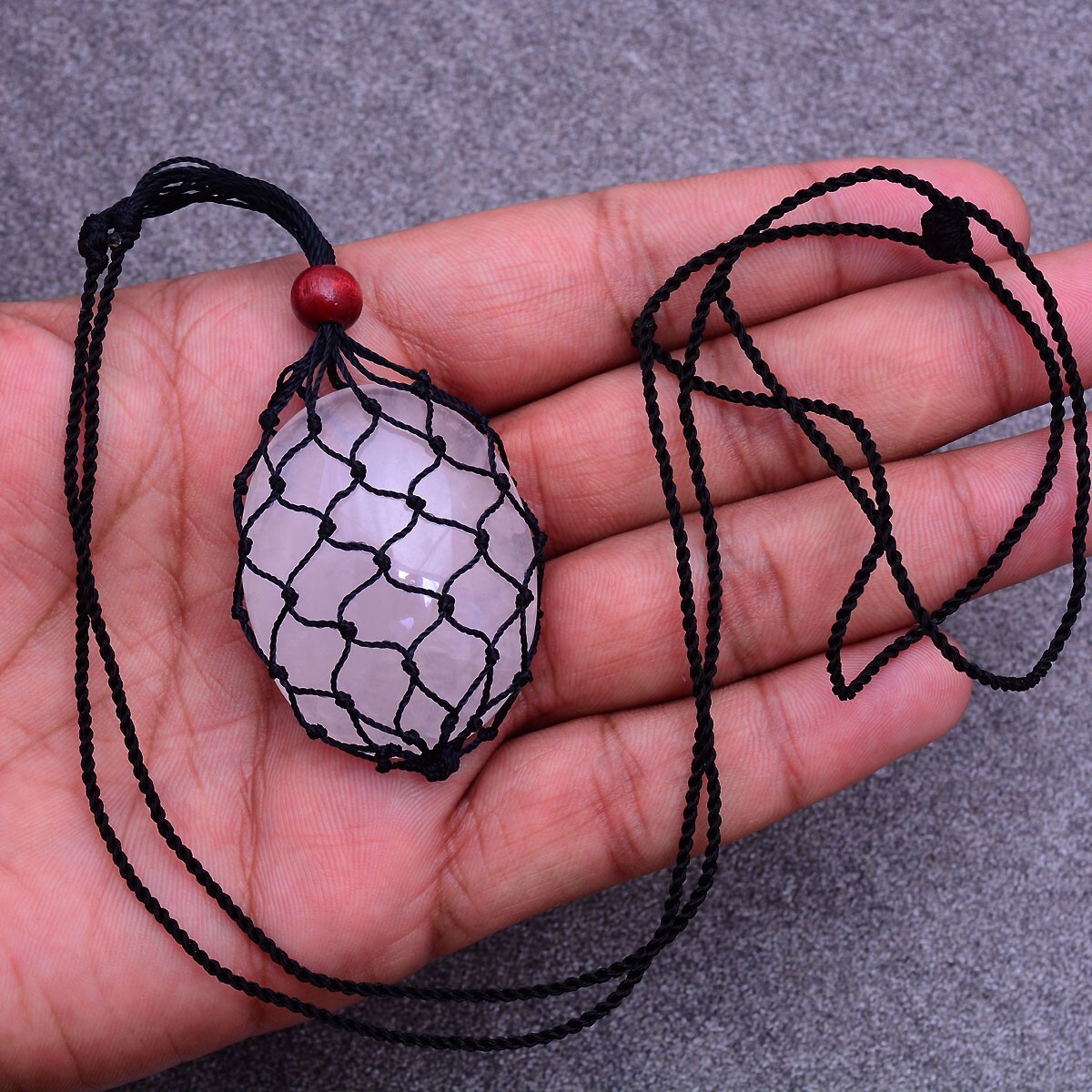 Micro Macramê: Desvendando a Arte dos Detalhes Minuciosos