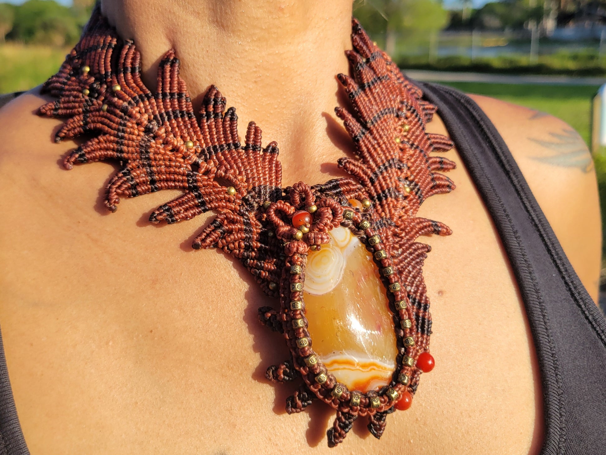 Macramê para Iniciantes: Aprenda os Nós Essenciais para Joias