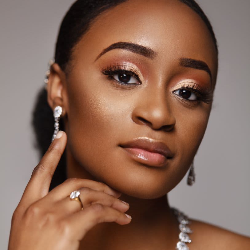 melhores looks maquiagem anos 2000 para festas