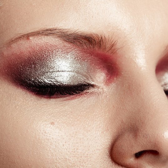 maquiagem anos 2000 vs maquiagem atual diferenças