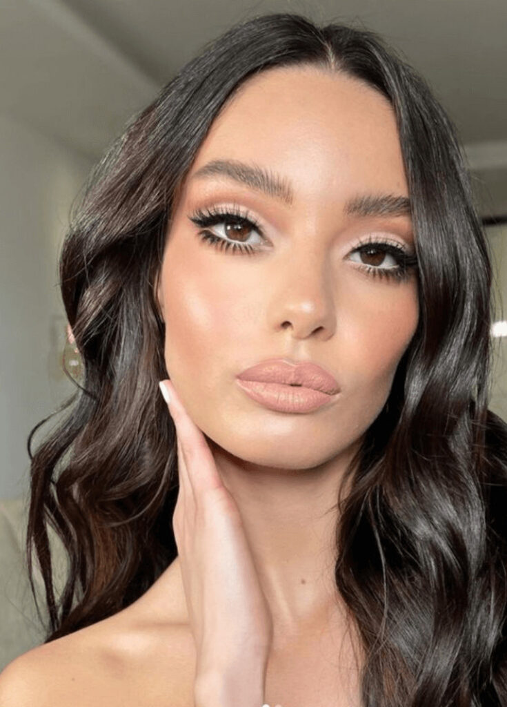 Os Melhores Protetores Solares com Cor para o Verão 2024