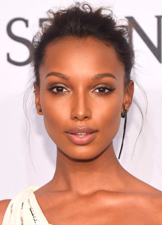 erros comuns maquiagem madrinha evitar