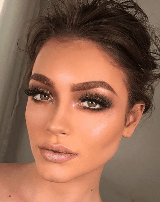 inspiração maquiagem noiva morena para casamento noturno