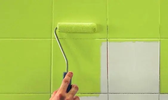 Passo a Passo: Pintando Azulejos do Banheiro para um Acabamento Perfeito