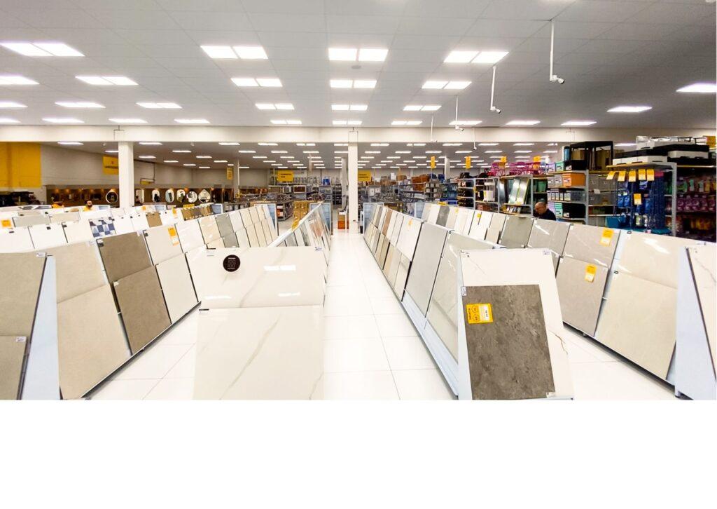 Pisos Baratos e Bonitos: Guia Completo para Economizar na Sua Reforma