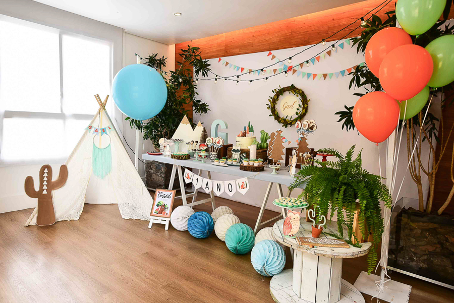 erros comuns ao decorar mesa de festa