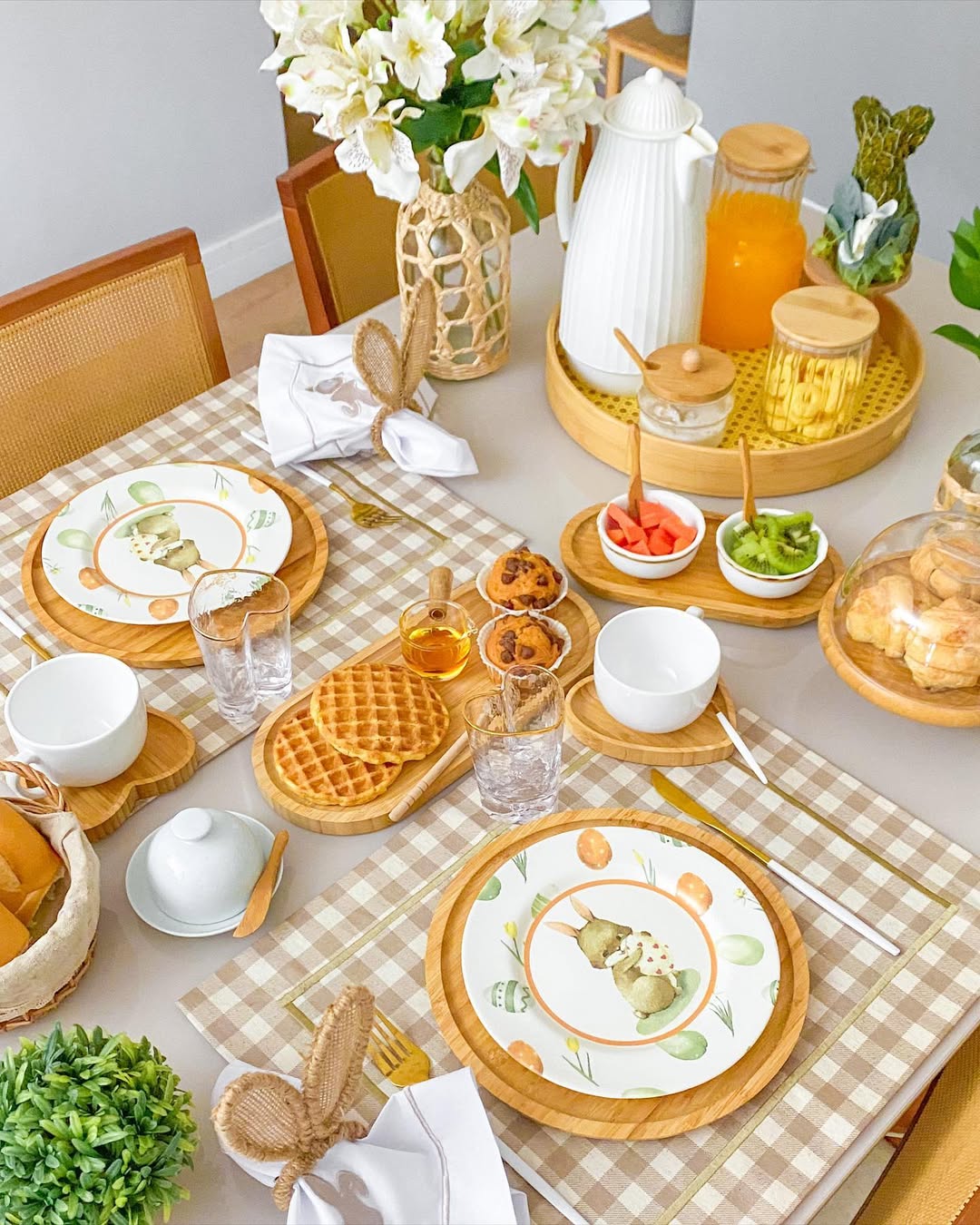 Jogo Americano vs. Toalha de Mesa: Qual a Melhor Opção para o Seu Dia a Dia?