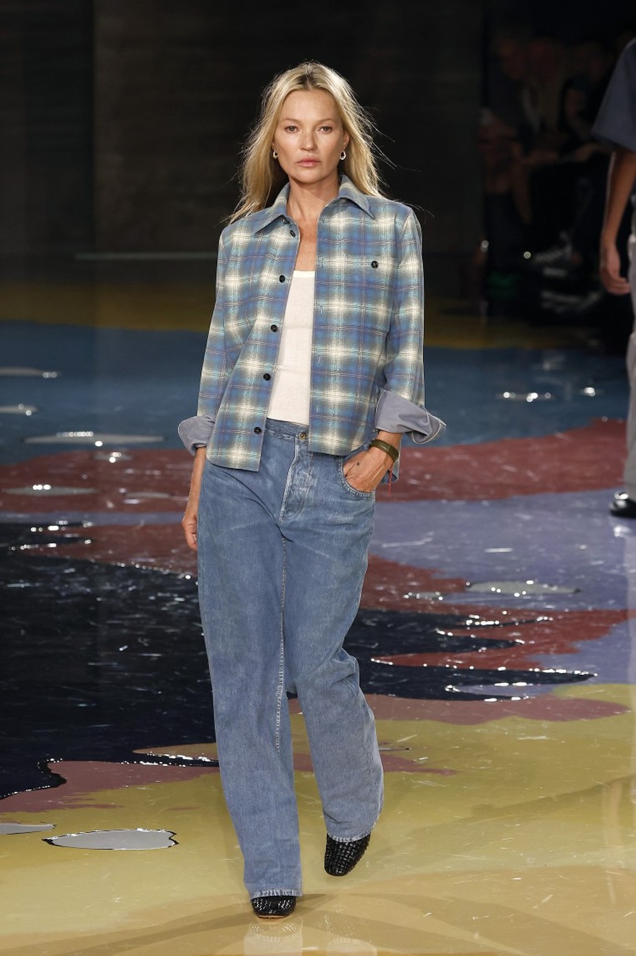 looks moda grunge feminina anos 90 inspiração