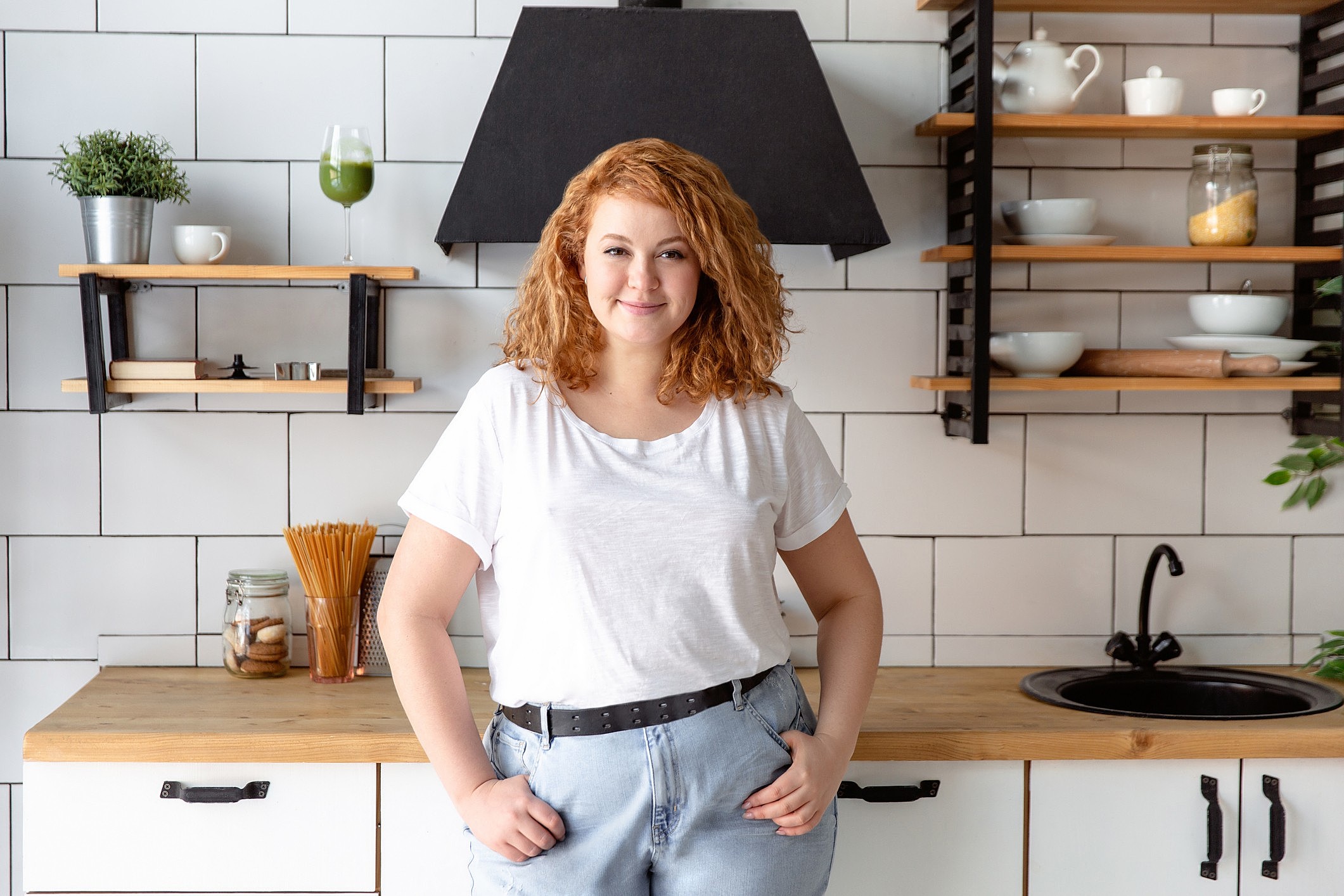 como usar acessórios com moda minimalista