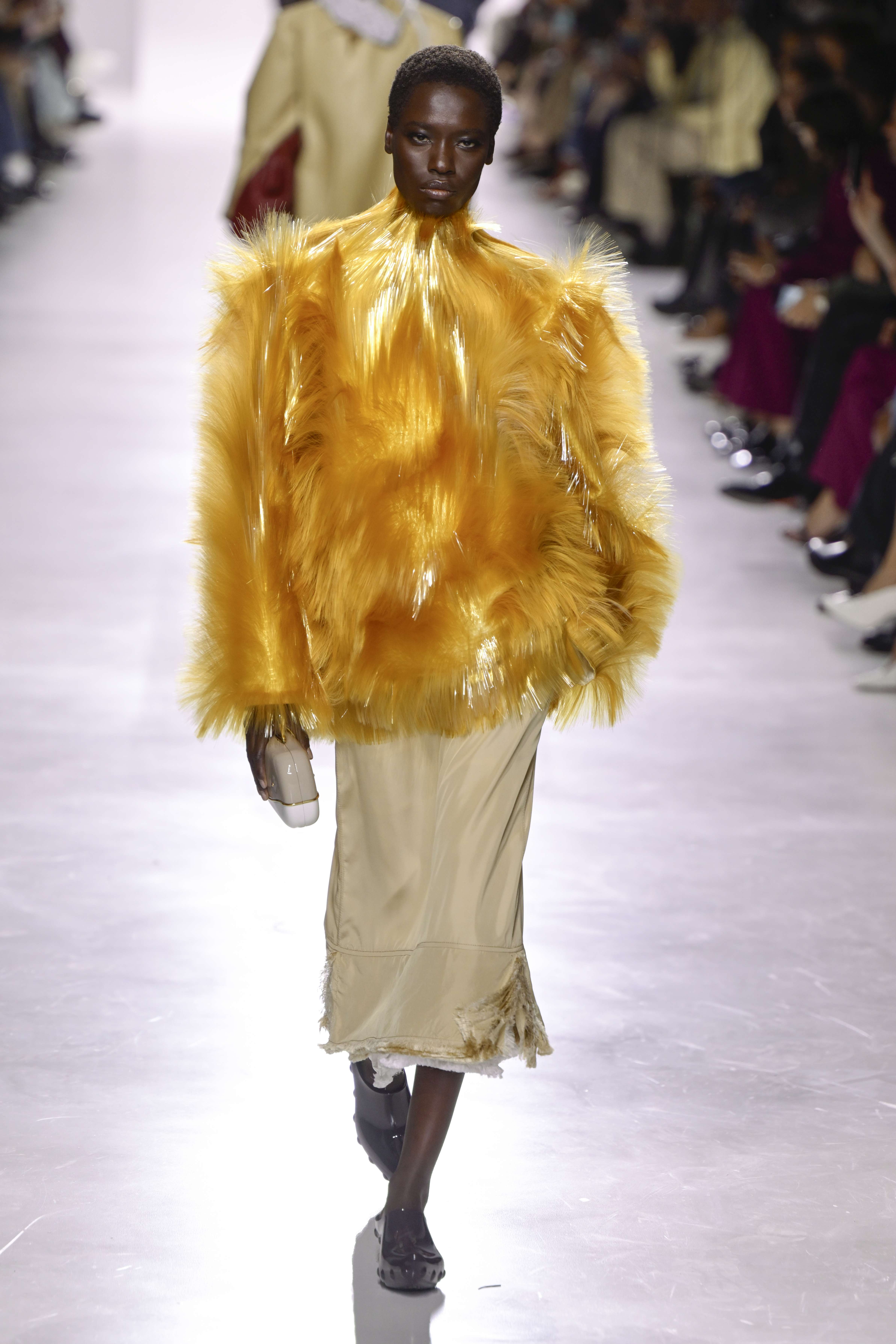 As Modelagens Essenciais para o Verão 2026: Do Pantacourt ao Drop Waist