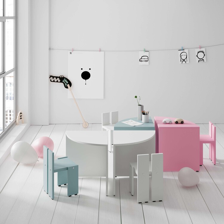 Cama Montessoriana vs. Cama Tradicional: Qual a Melhor Opção para a Segurança do Bebê?