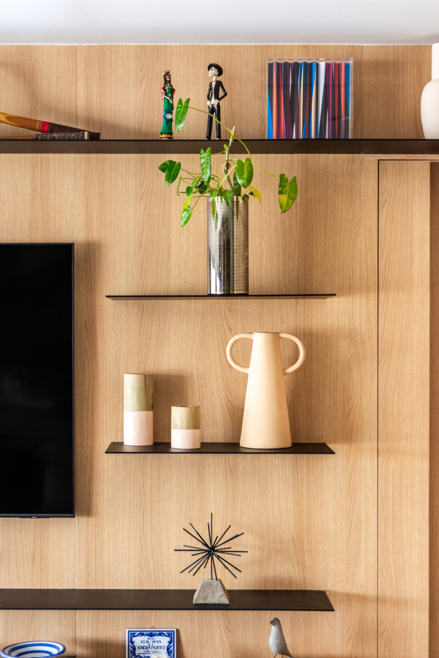 nichos e prateleiras