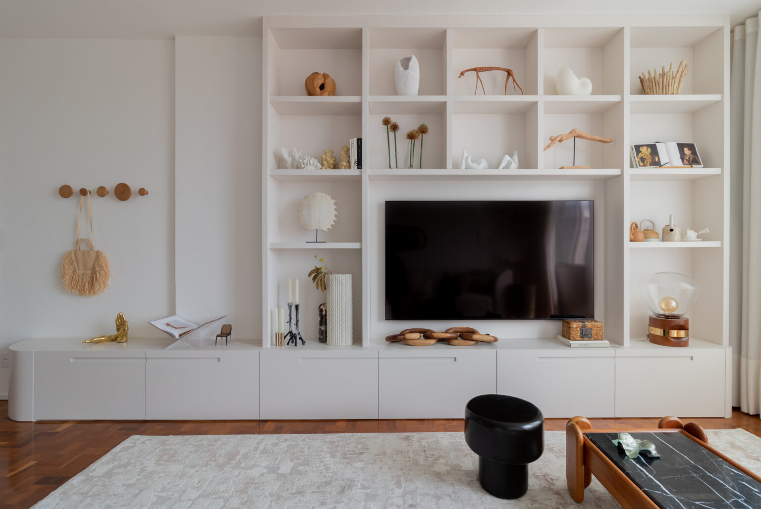 nichos e prateleiras