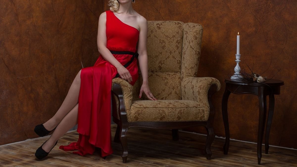 o que combina com vestido vermelho