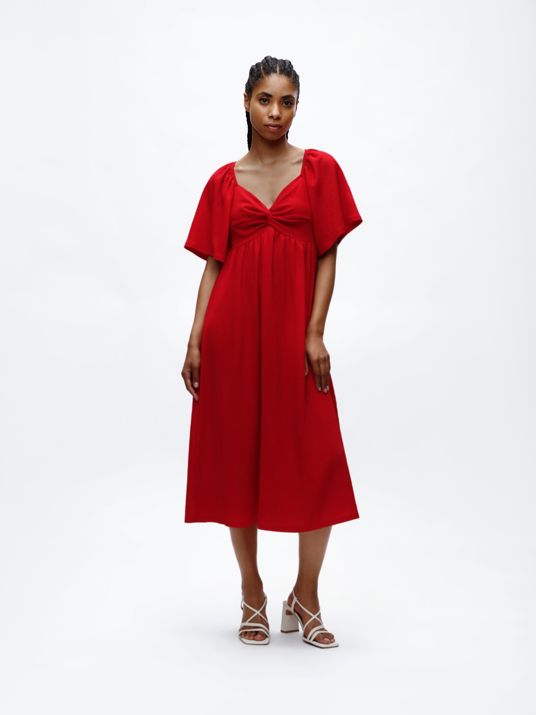 o que combina com vestido vermelho