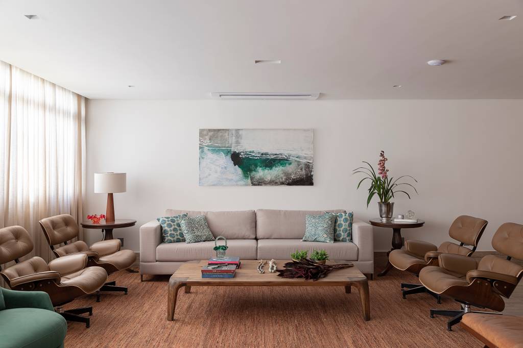 erros comuns ao escolher sofá reto