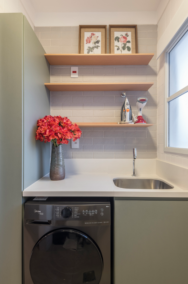 Como Escolher Prateleiras e Nichos para Maximizar sua Lavanderia