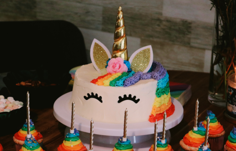 Planejamento de festa infantil: Checklist essencial do bolo aos doces