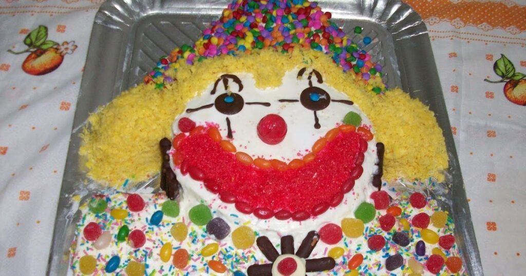 Como escolher o bolo perfeito para festa infantil: Guia completo