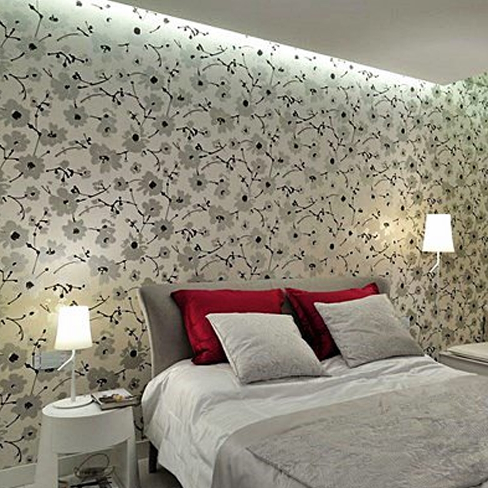 Como Usar Listras Verticais para Aumentar o Pé-Direito do Quarto