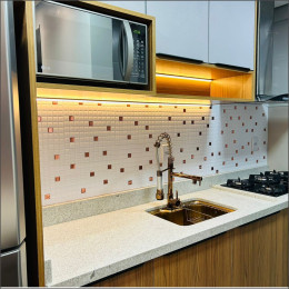 Inspirações de Cozinhas com Pastilhas de Vidro e Inox: Tendências e Aplicações