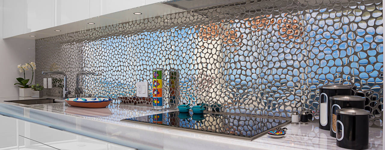 Pastilhas Autoadesivas vs. Tradicionais: Qual a Melhor Opção para Sua Reforma?