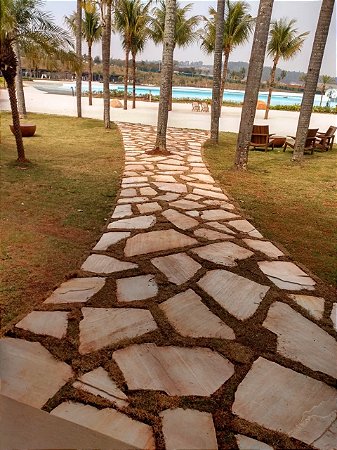 pedra jardim