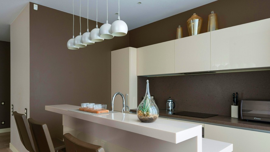 pendente industrial vs moderno cozinha