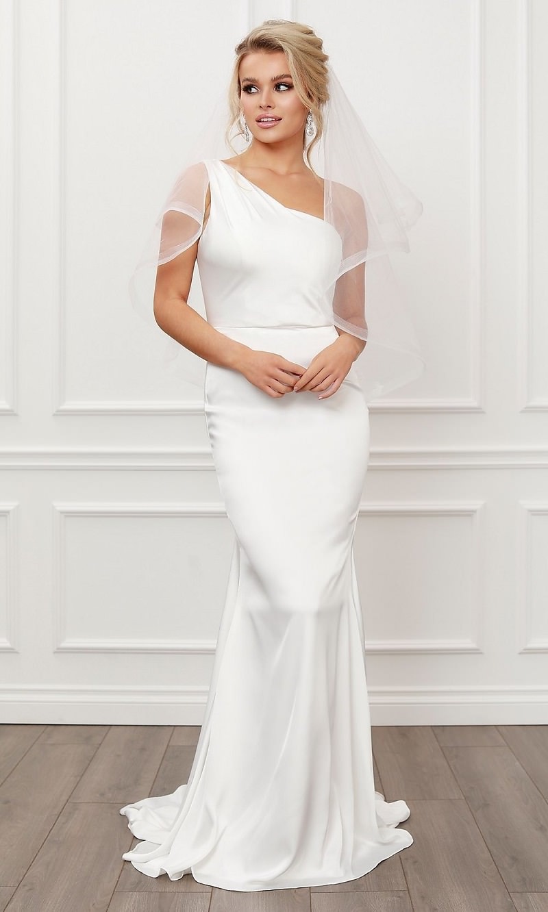 erros comuns ao escolher penteado para vestido de um ombro