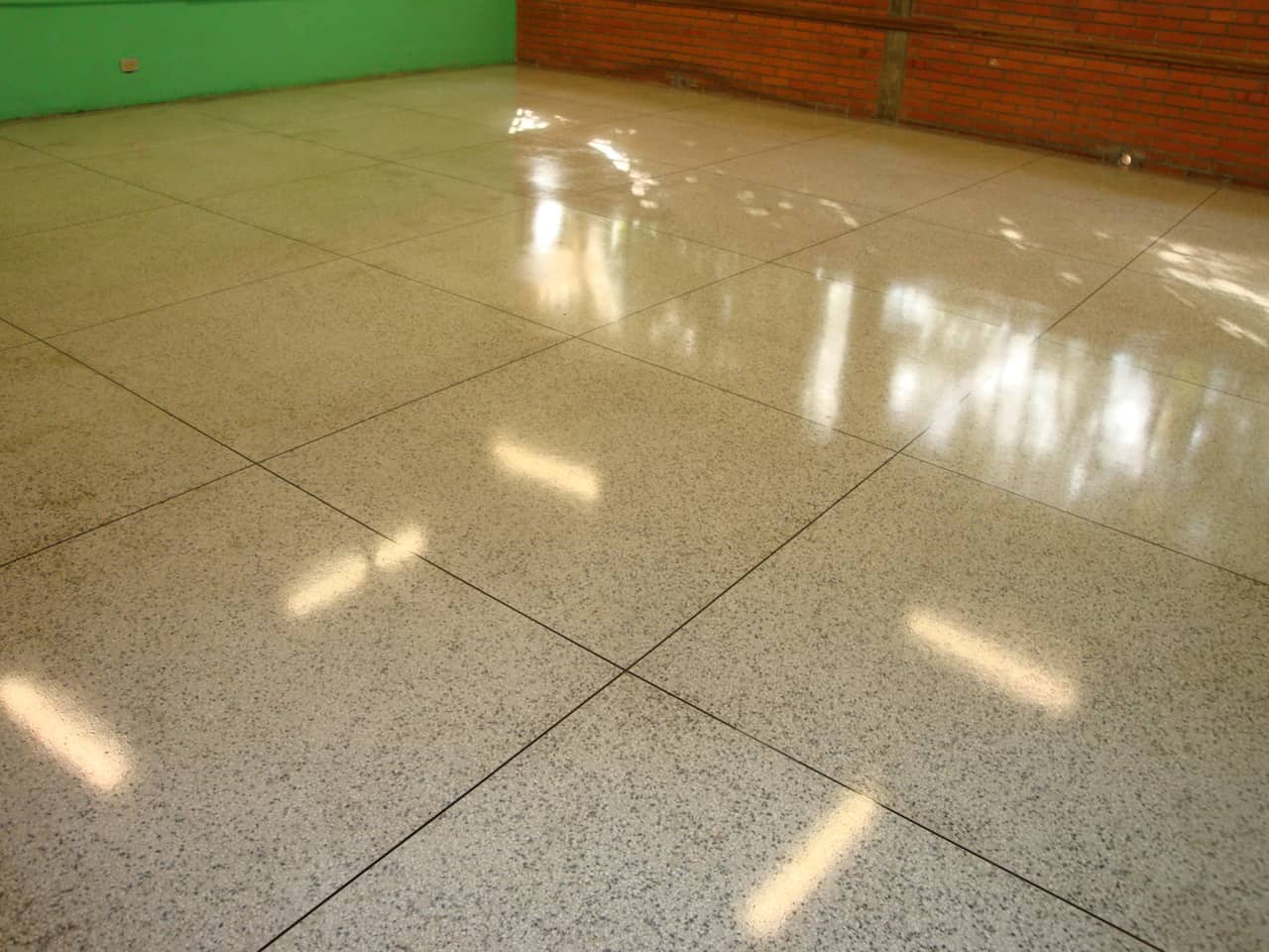 erros comuns na aplicação de piso korodur