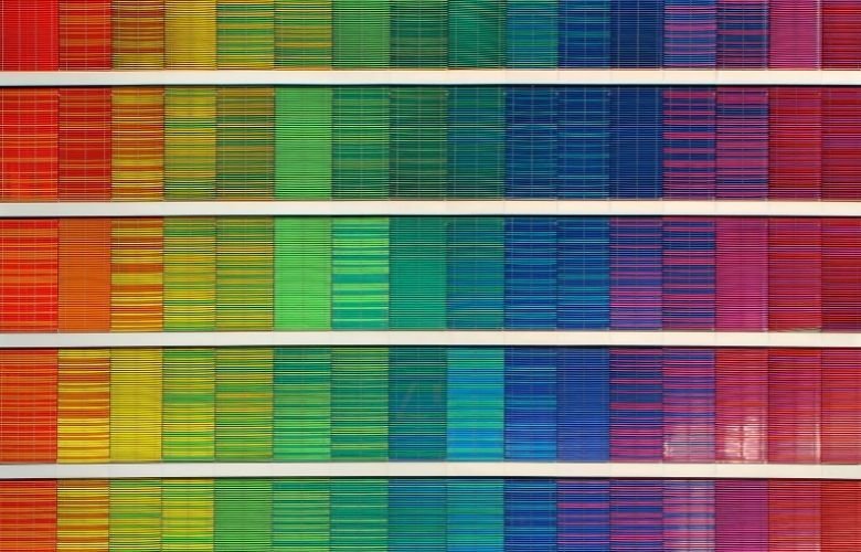 Cromoterapia em Banheiros e Spas: Transforme seu Ambiente com Luz e Cor