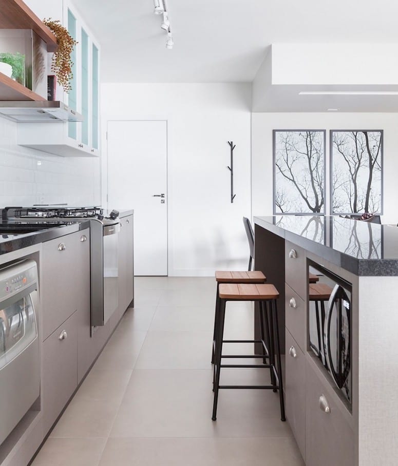 piso para cozinha e lavanderia juntas