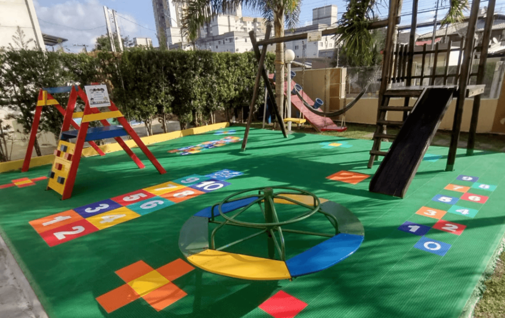 piso para playground de condominio