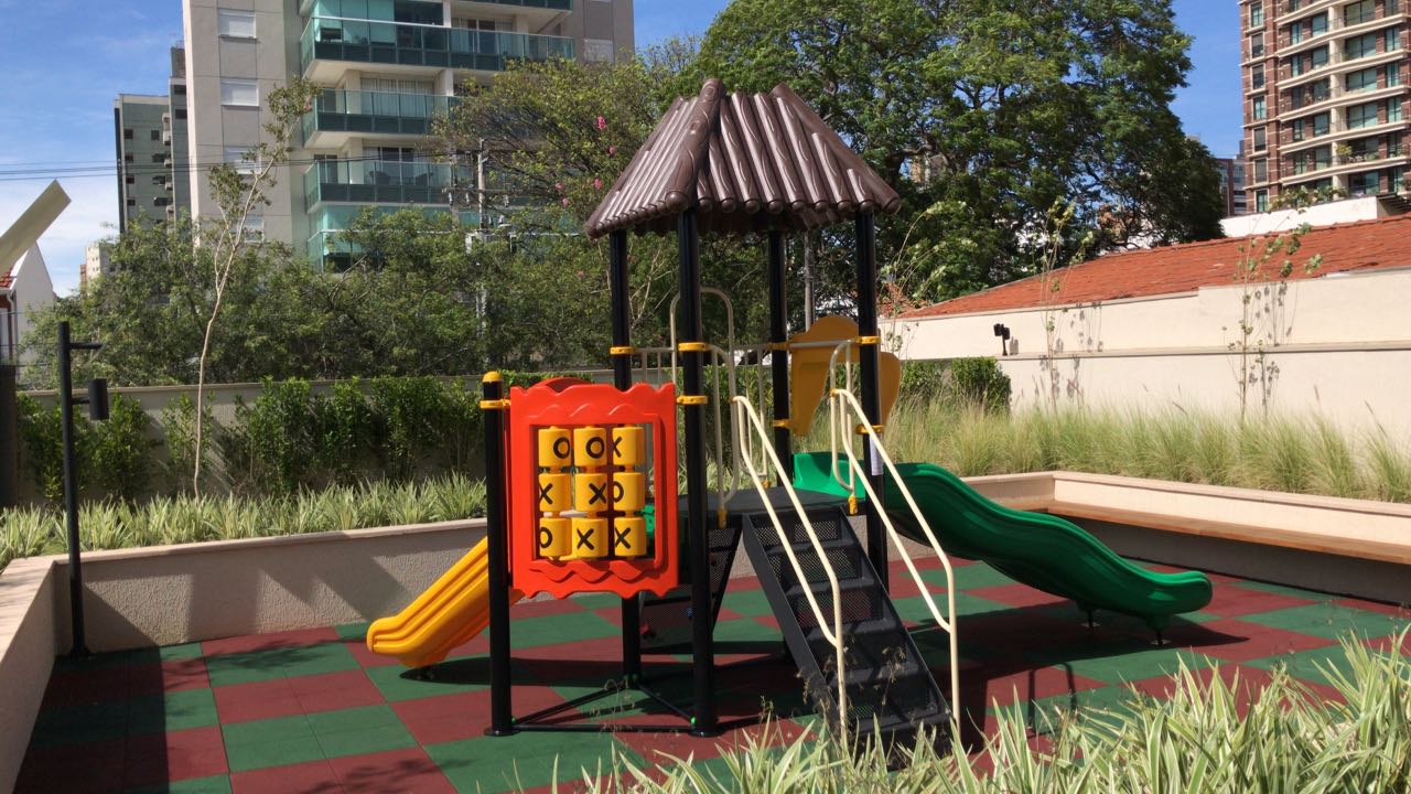 Piso Emborrachado: Vantagens e Desvantagens para Playgrounds