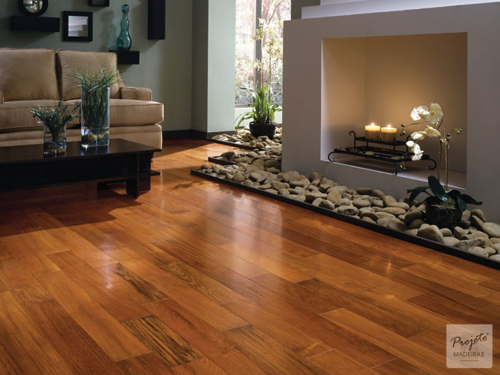 piso pronto de madeira