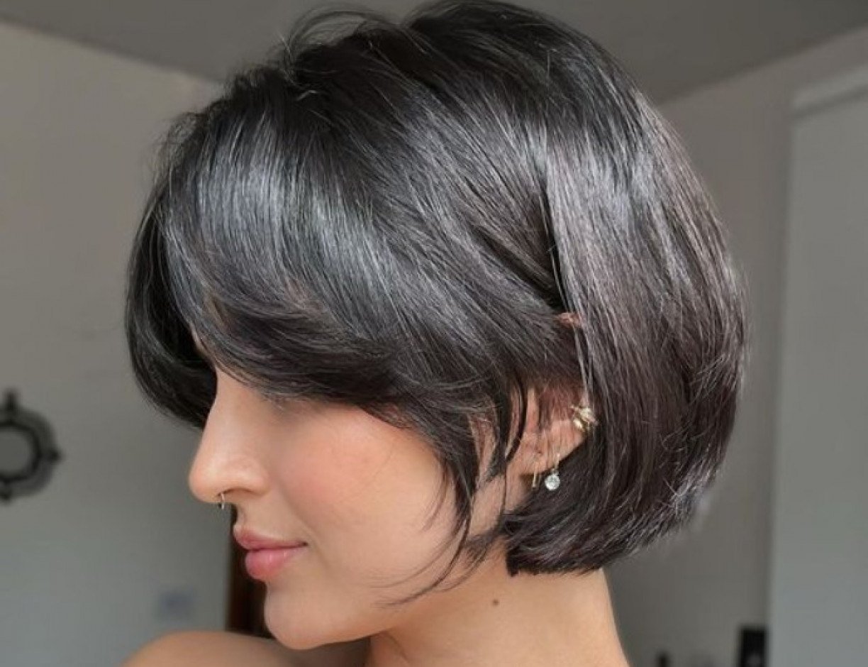 pixie cut para cabelos cacheados manutenção