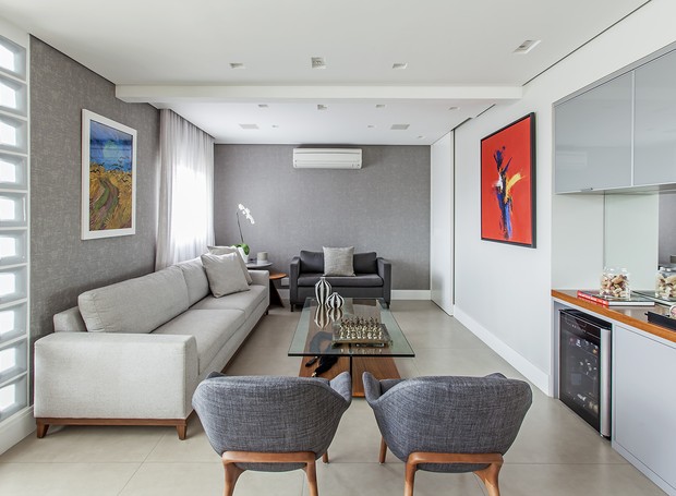 poltrona decorativa vs poltrona comum