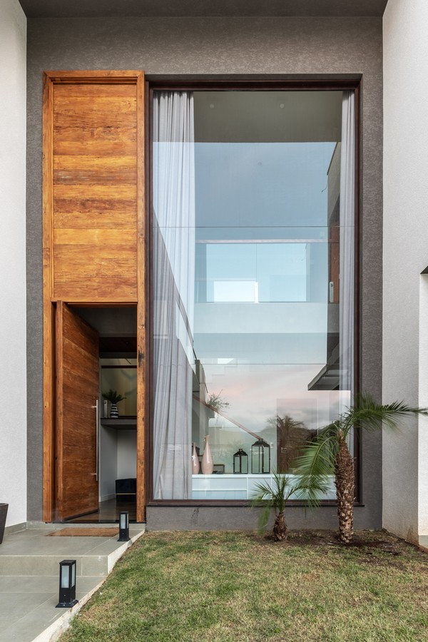 principais problemas porta pivotante como resolver