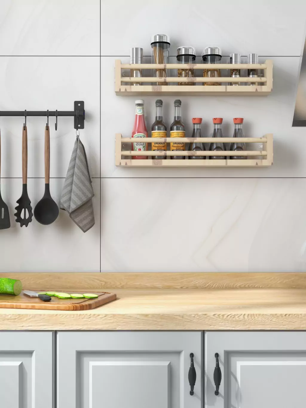 Prateleiras Aramadas vs. Vidro Temperado: Qual a Melhor Opção para Sua Cozinha?