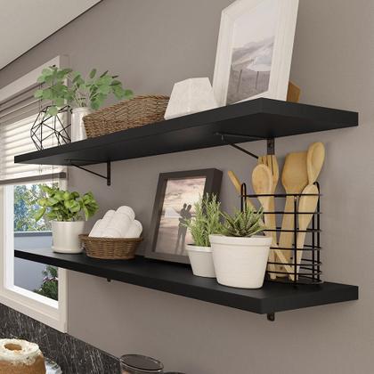 Prateleiras Aramadas vs. Vidro Temperado: Qual a Melhor Opção para Sua Cozinha?